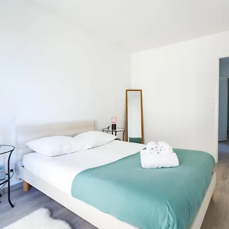 Apartment Le Rio, Avec Terrasse & Parking *
