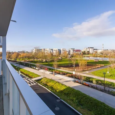 Apartment Le Rio, Avec Terrasse & Parking